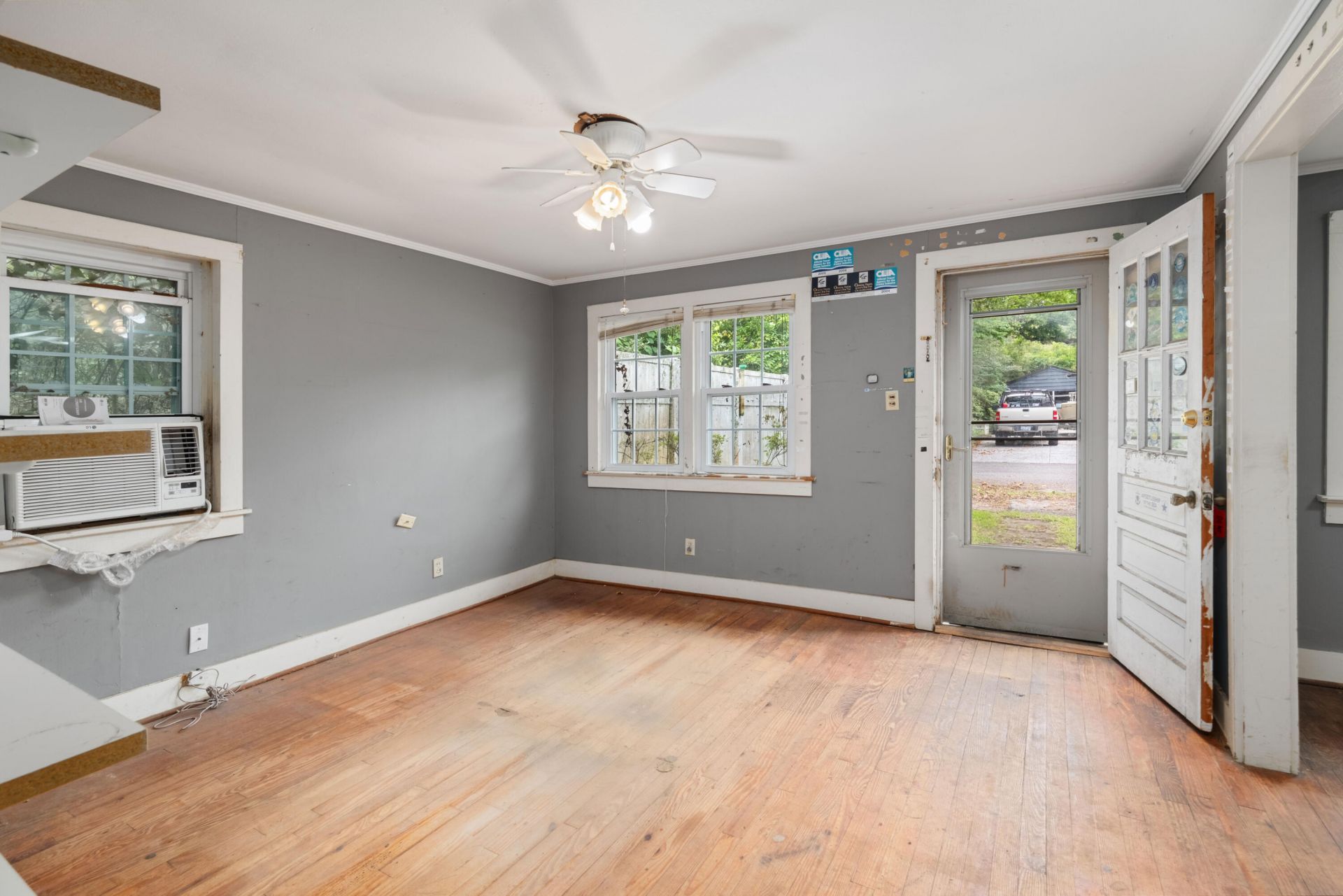 2131 Westrivers Road Photo 39