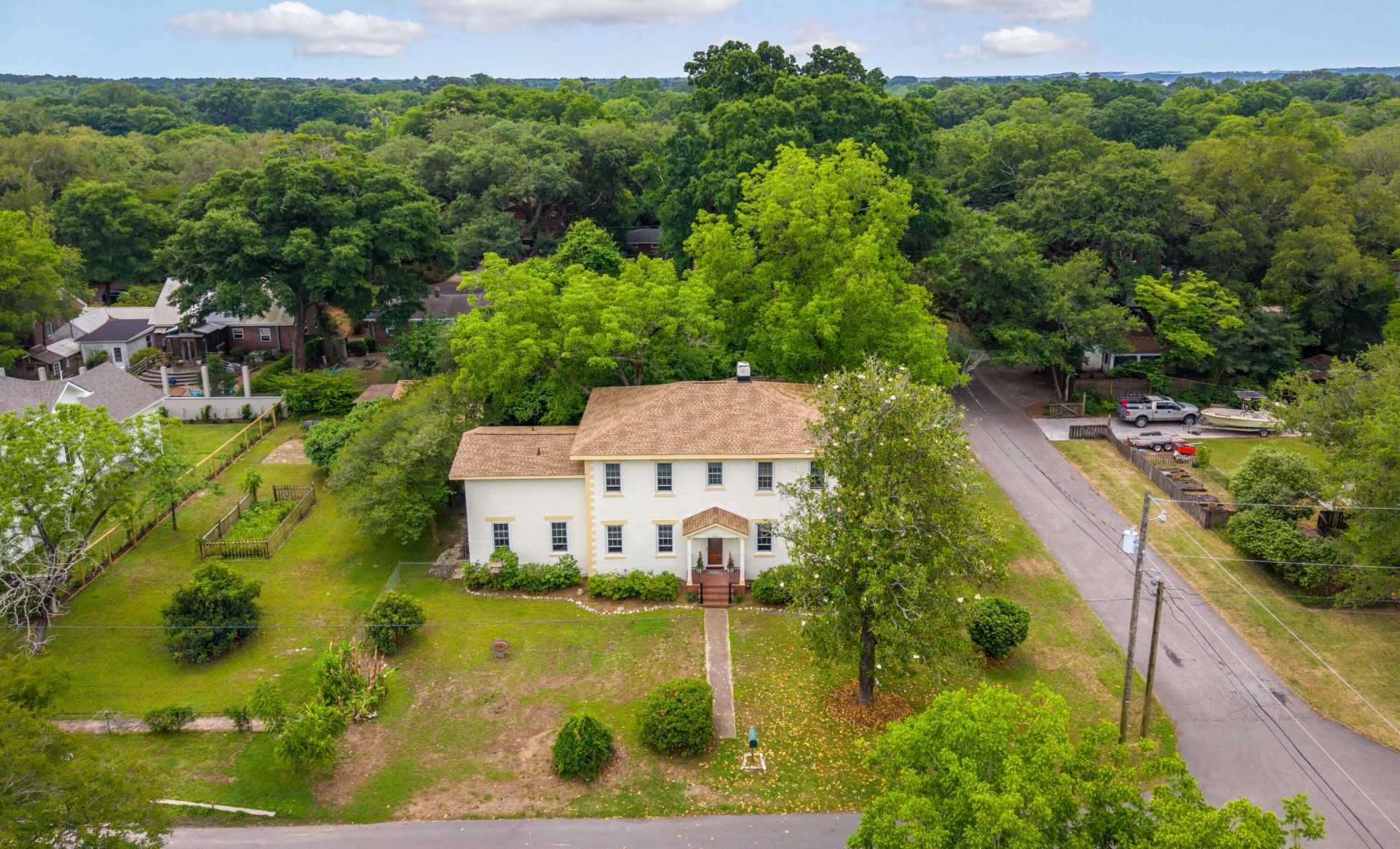 2131 Westrivers Road Photo 52