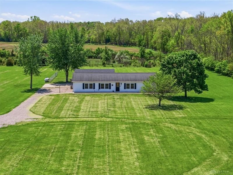 4590 Pyrmont Road, Lewisburg, OH 45338 Photo 5