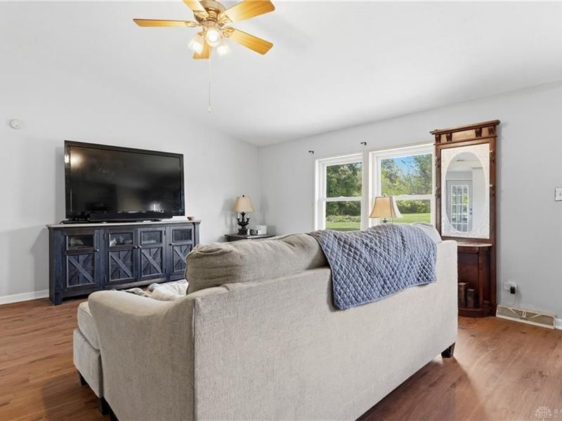 4590 Pyrmont Road, Lewisburg, OH 45338 Photo 8