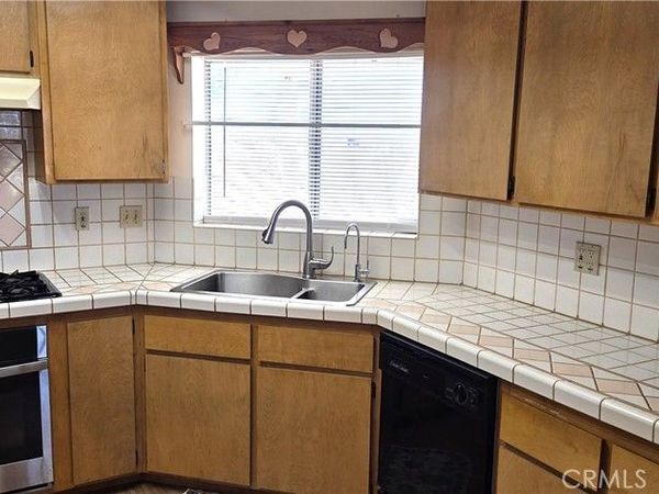62323 Mars Drive, Joshua Tree, CA 92252