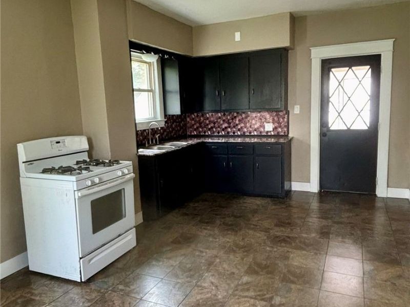 1629 Manhattan Avenue, Youngstown, OH 44509 Photo 3