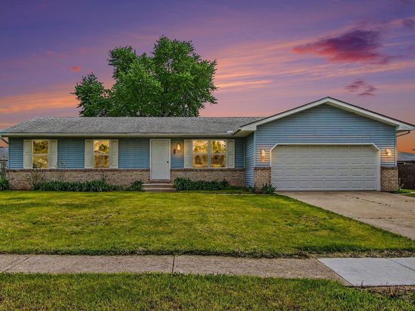 342 Woodbridge Drive , Lowell, IN 46356