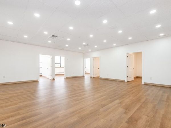 280 S Harrision St, East Orange, NJ 07018