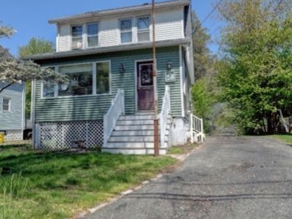 33 Ellice St, Lincoln Park, NJ 07035
