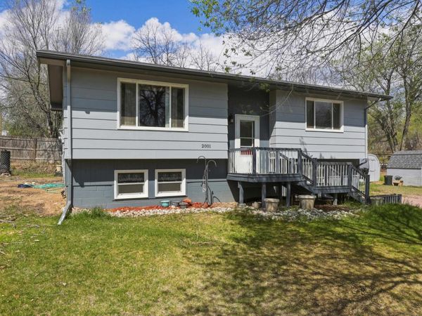 2001 Washington Avenue, Hot Springs, SD 57747