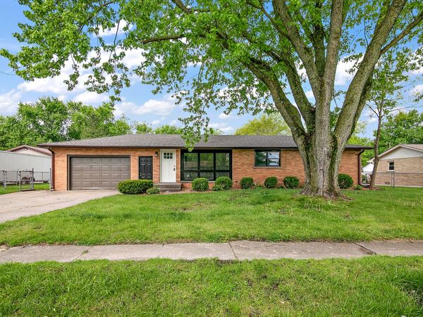 112 N El Dorado Drive , Kankakee, IL 60901