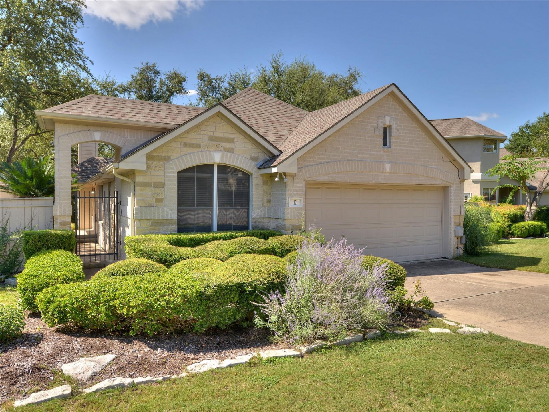 11 Troon Dr, Austin, TX 78738 Main Photo