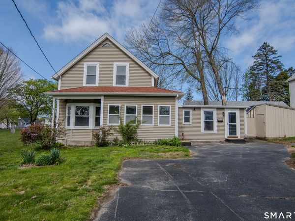 20-1/2 Cleveland, Putnam, CT 06260
