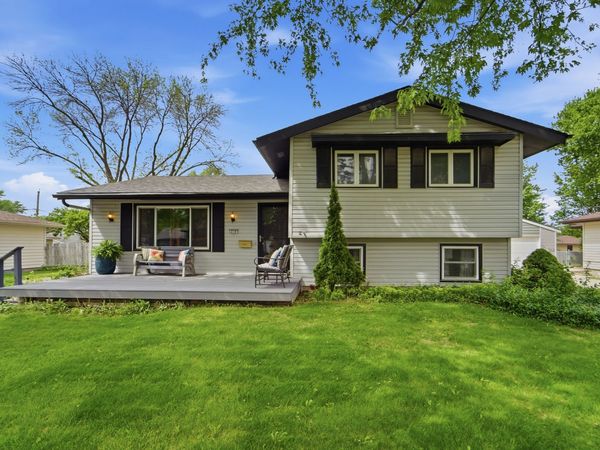 410 NE 6th Street , Ankeny, IA 50021