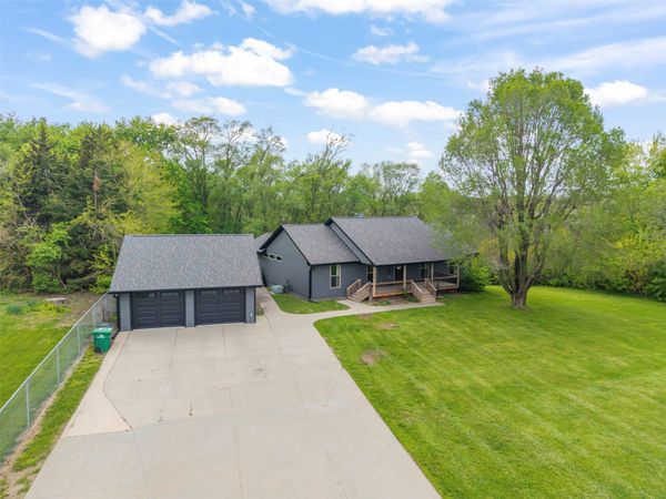 606 Jasper Avenue NE, Mitchellville, IA 50169