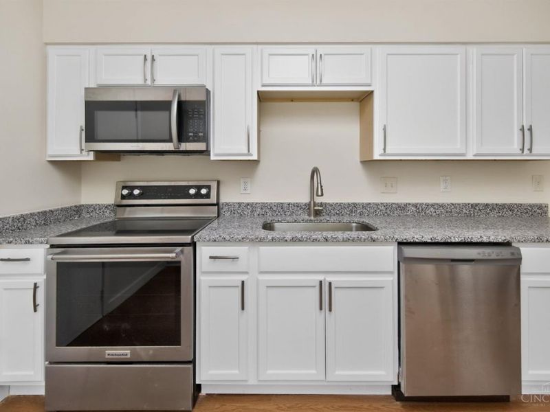 11424 Riga Court, Forest Park, OH 45240 Photo 13