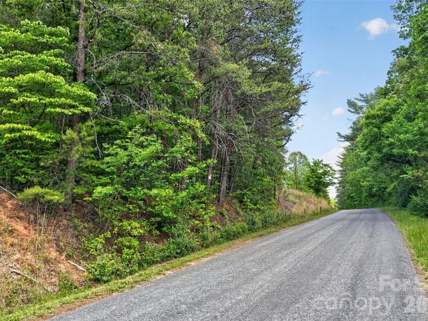 99999 Wright Road , Marion, NC 28752