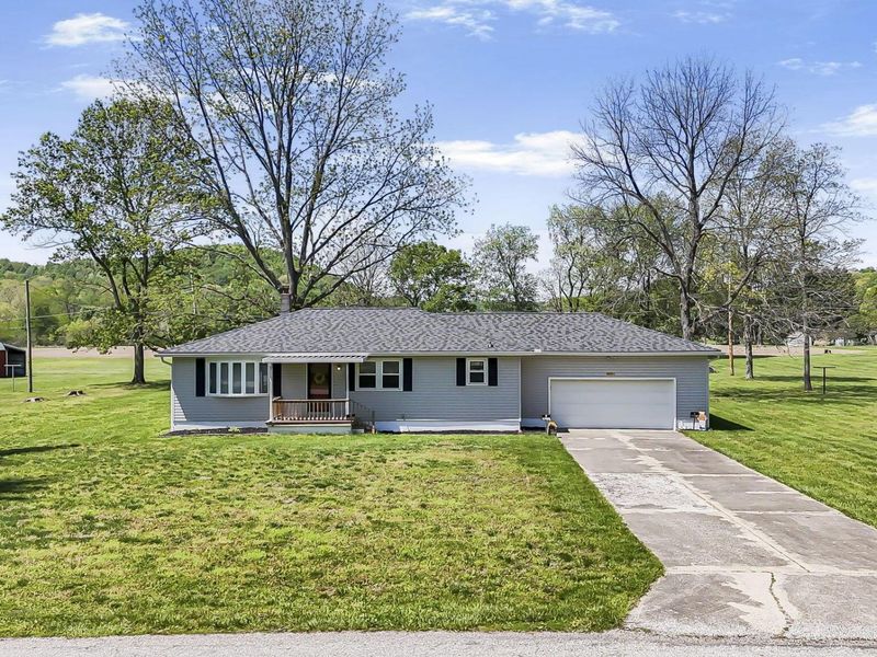 5591 Mason Drive SE, Lancaster, OH 43130 Photo 2