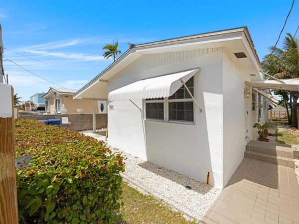 28E 12th Avenue, Stock Island, FL 33040