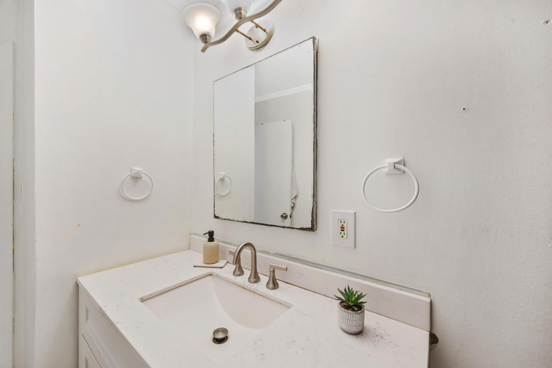 28e 12th Avenue, Stock Island, FL 33040 Photo