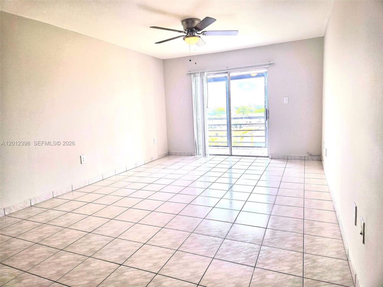 4670 W 13th Ln , Unit 507, Hialeah, FL 33012 Photo