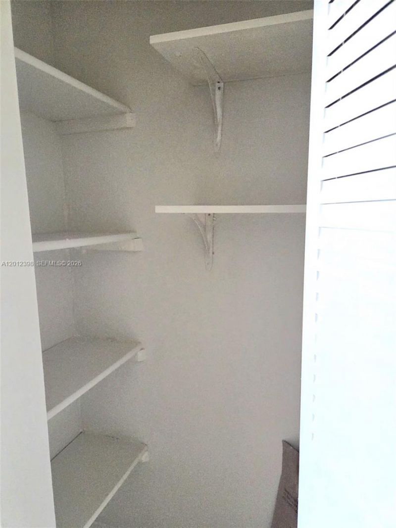 4670 W 13th Ln , Unit 507, Hialeah, FL 33012 Photo
