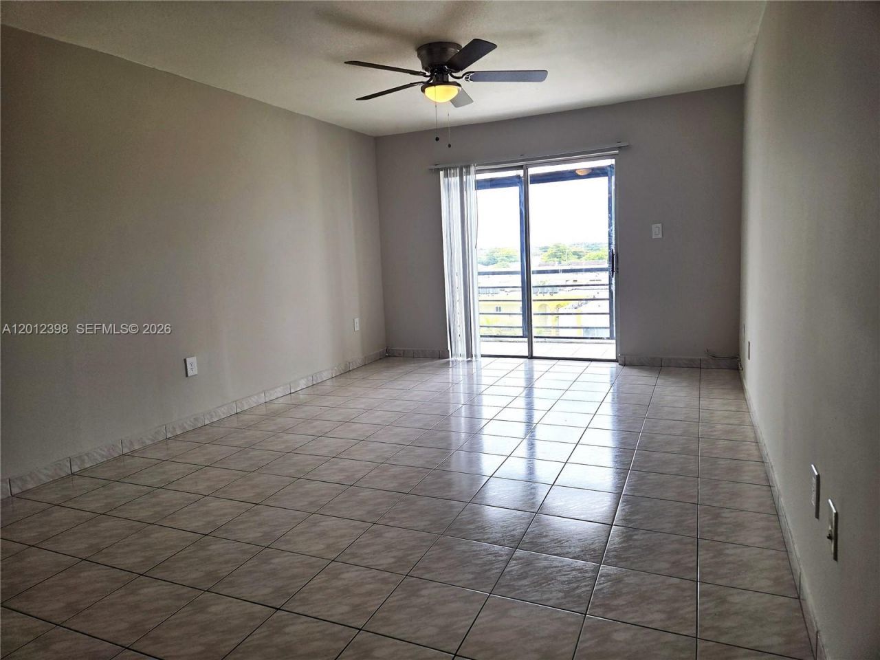 4670 W 13th Ln , Unit 507, Hialeah, FL 33012 Photo