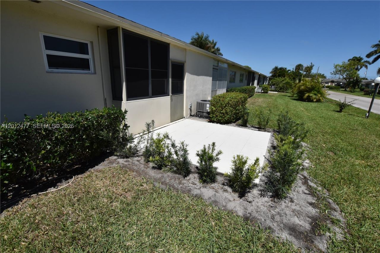 2515 W Emory Drive , Unit A, West Palm Beach, FL 33415 Photo