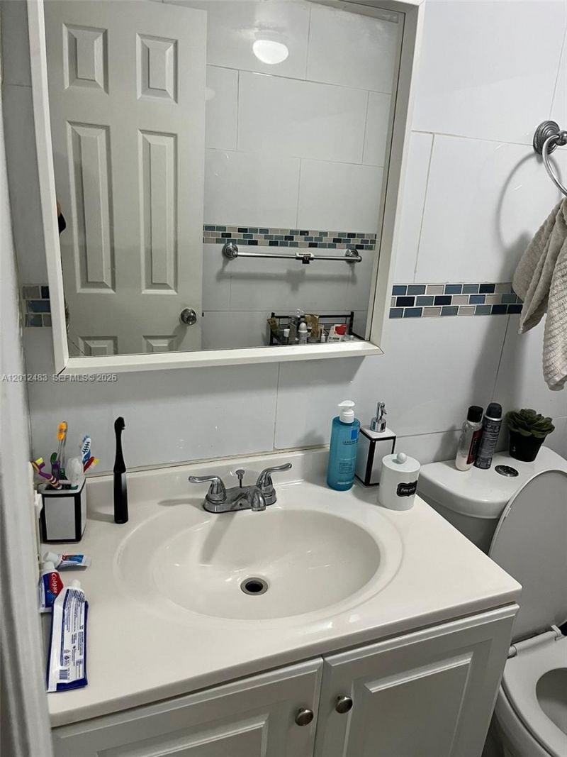 652 NW 3rd St , Unit 103, Miami, FL 33128 Photo