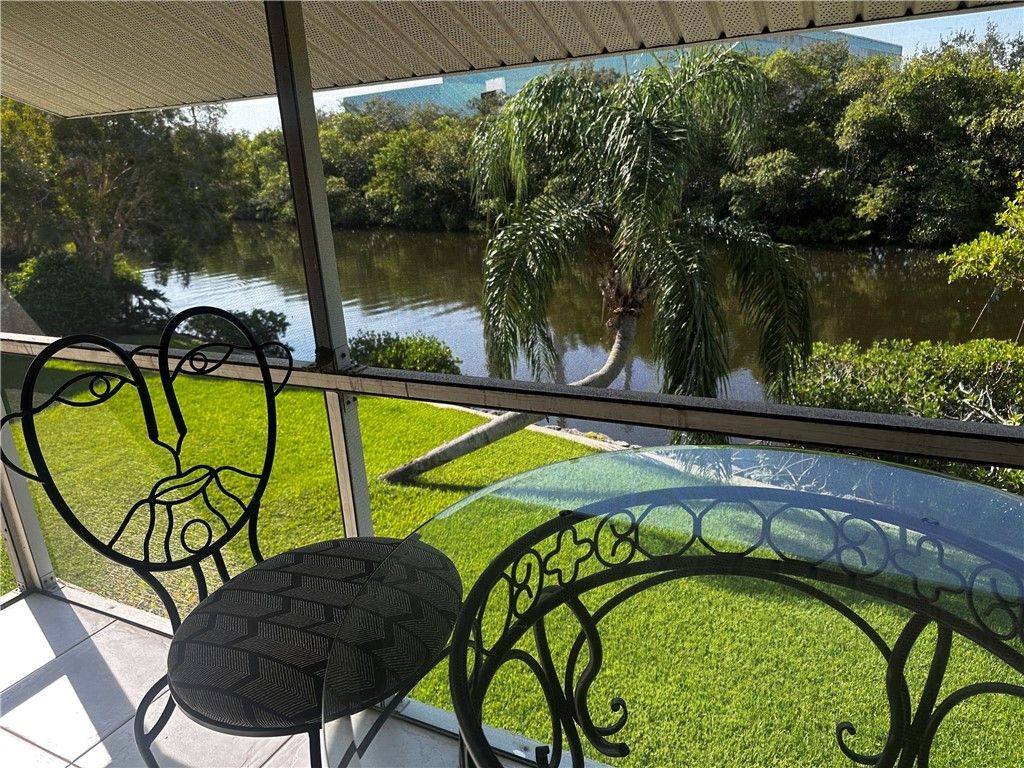 1815 Robalo Drive, Unit C201, Vero Beach, FL 32960 Photo