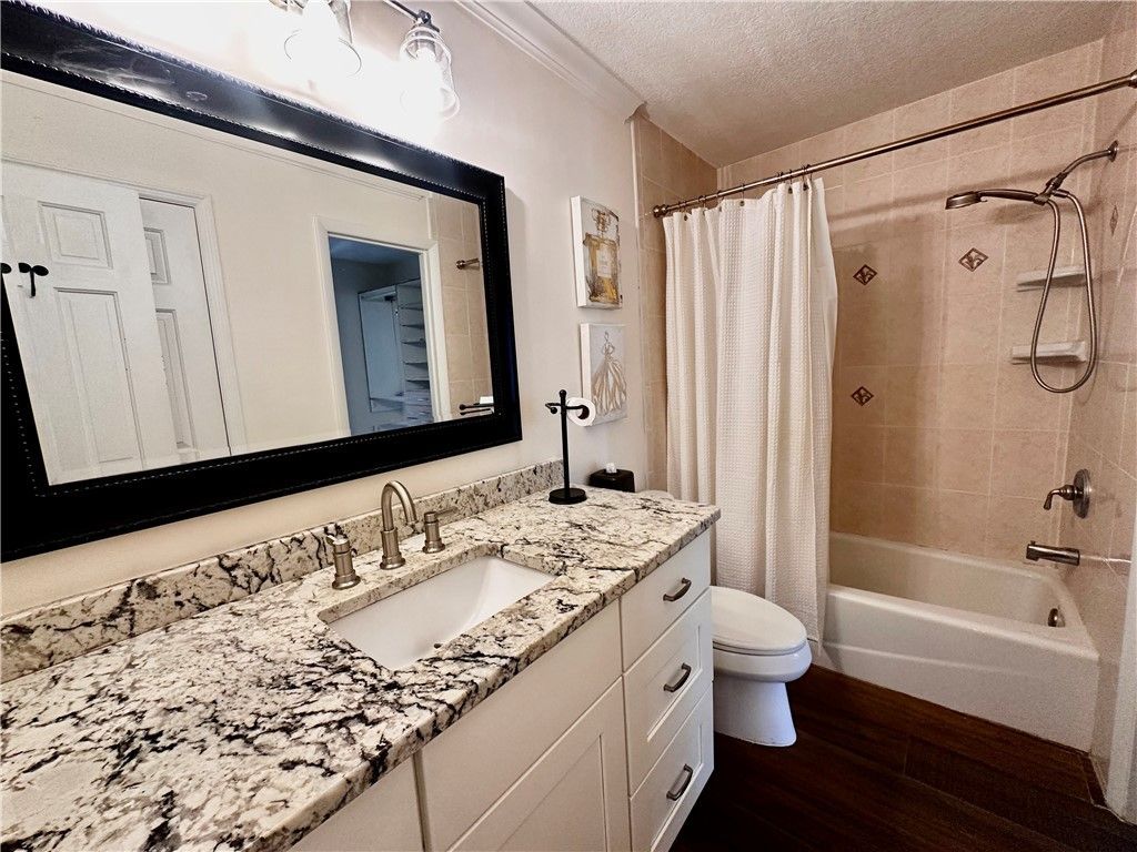 1815 Robalo Drive, Unit C201, Vero Beach, FL 32960 Photo
