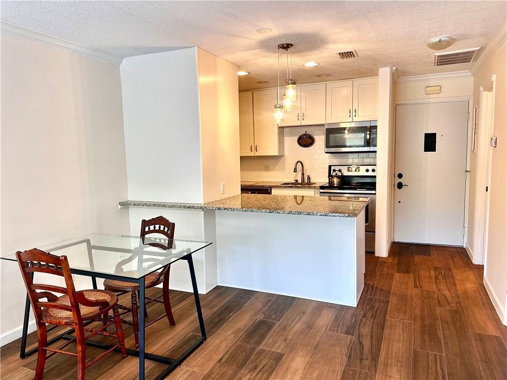 1815 Robalo Drive, Unit C201, Vero Beach, FL 32960 Photo