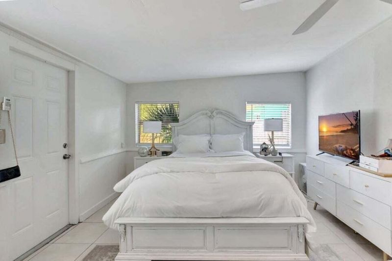 327 SE 3rd Avenue, Delray Beach, FL 33483 Photo