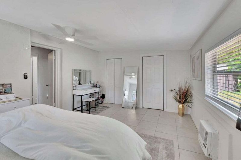 327 SE 3rd Avenue, Delray Beach, FL 33483 Photo