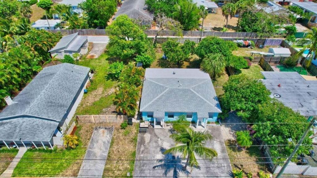 327 SE 3rd Avenue, Delray Beach, FL 33483 Photo