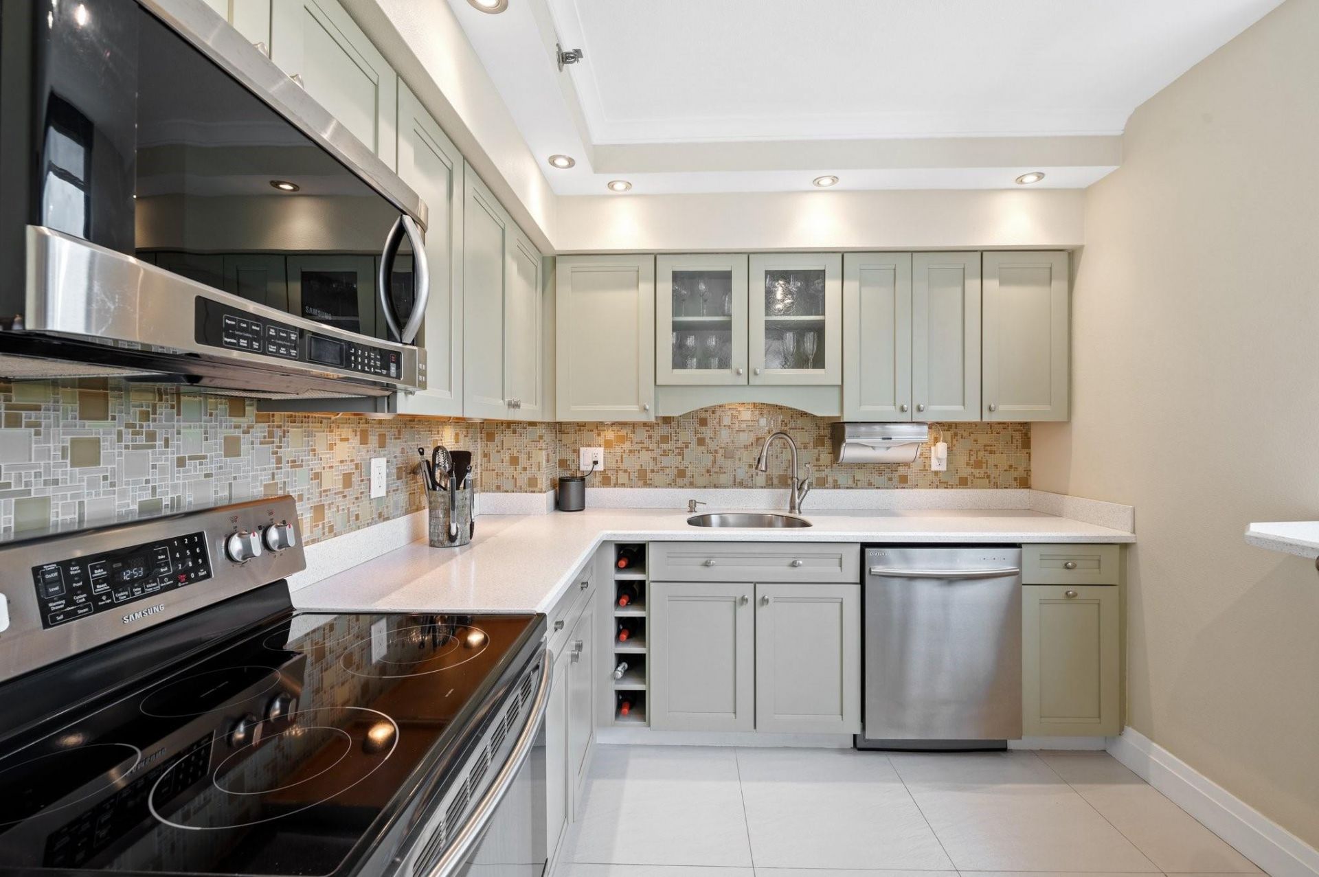 2300 NE 33rd Avenue, Unit 502, Fort Lauderdale, FL 33305 Photo