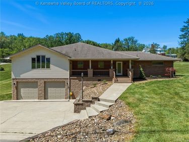 223 Fudges Creek Road, Ona, WV 25545