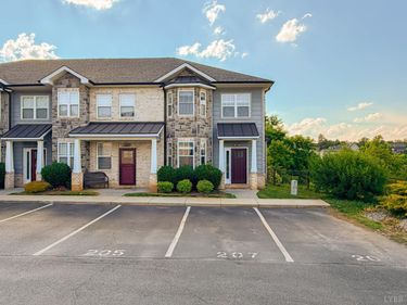 207 Capstone Drive, Lynchburg, VA 24502