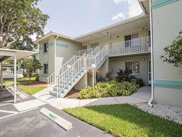 180 Furse Lakes CIR, Unit E8, NAPLES, FL 34104