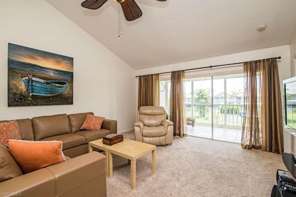 180 Furse Lakes Cir, Unit E8, Naples, FL 34104 Photo