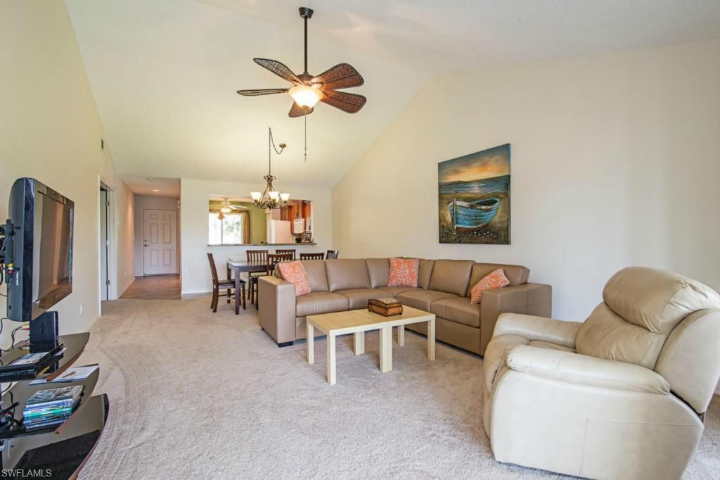 180 Furse Lakes Cir, Unit E8, Naples, FL 34104 Photo