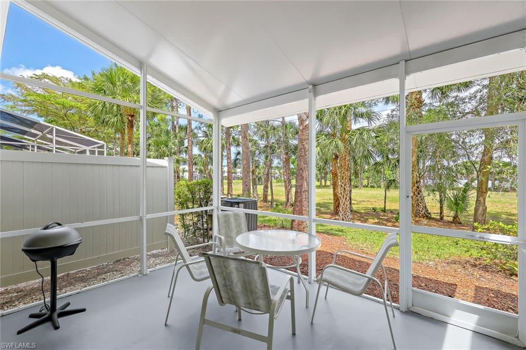 836 Hampton Cir , Unit 171, Naples, FL 34105 Photo