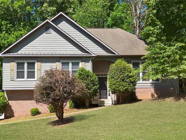 3616 Broken Arrow Drive , Woodstock, GA 30189