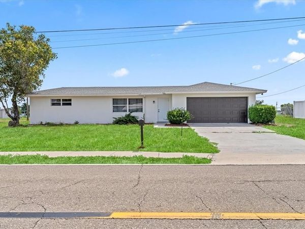 14 Richmond AVE N, LEHIGH ACRES, FL 33936