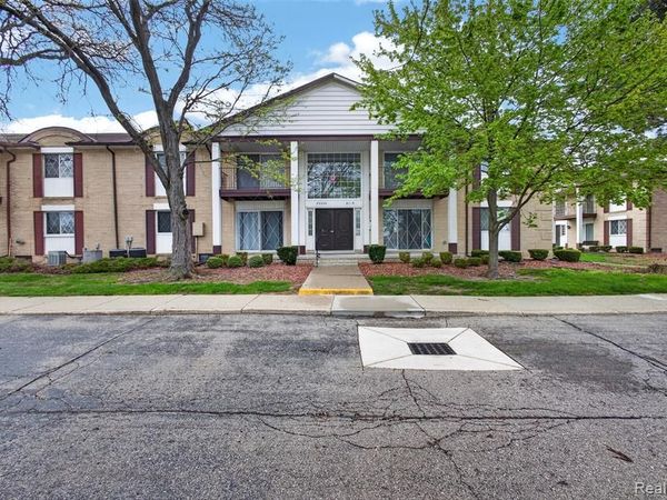29200 Gloede Drive, Warren, MI 48088
