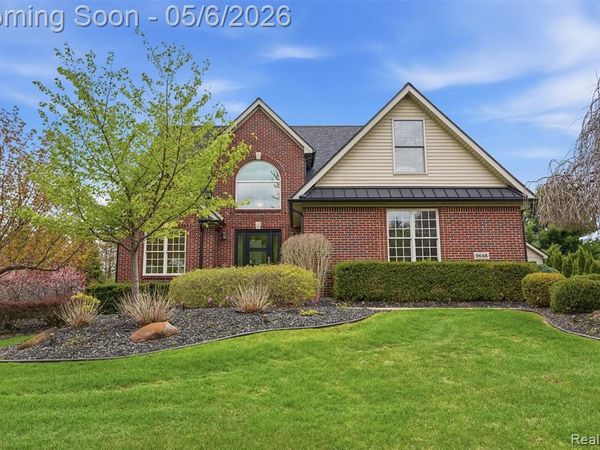 9648 Mohican Court, Hamburg Twp, MI 48169