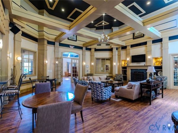 192 Yellowstone Drive, Unit 306, Charlottesville, VA 22903