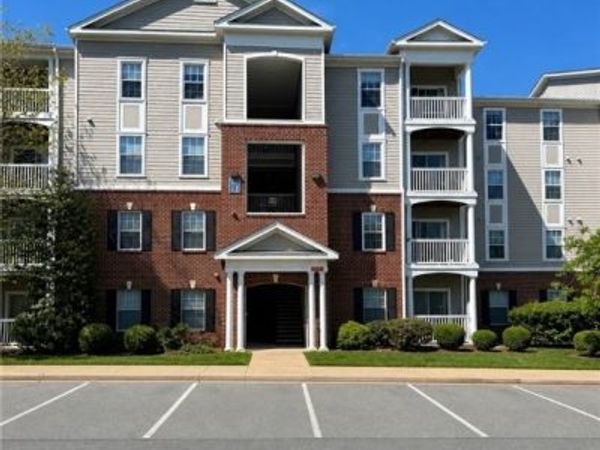 192 Yellowstone Drive, Unit 306, Charlottesville, VA 22903