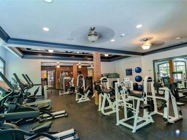 192 Yellowstone Drive, Unit 306, Charlottesville, VA 22903