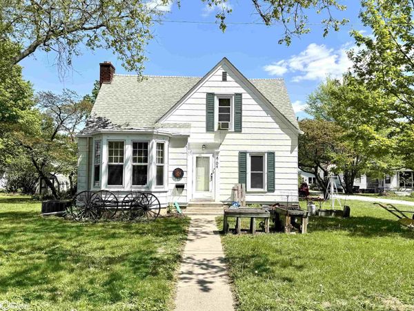704 N Main Street, Mount Pleasant, IA 52641