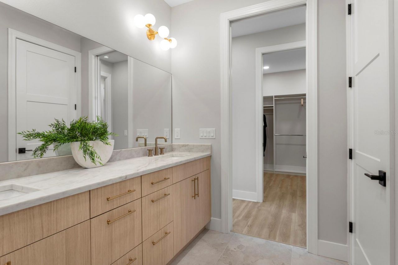 5210 Bayshore Boulevard, Unit 2, Tampa, FL 33611 Photo