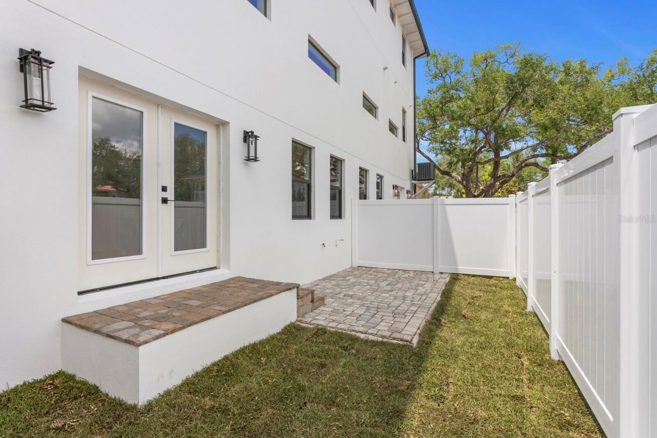 5210 Bayshore Boulevard, Unit 2, Tampa, FL 33611 Photo