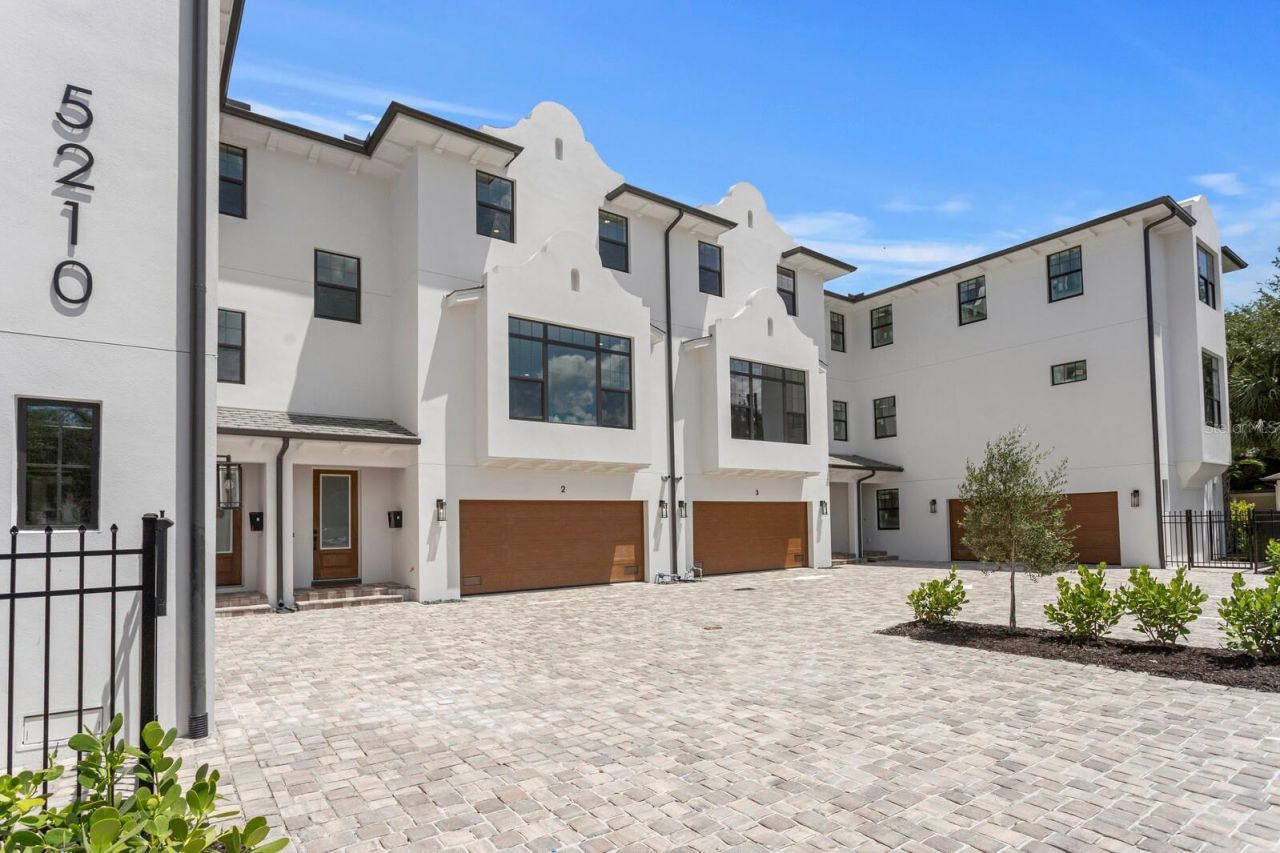 5210 Bayshore Boulevard, Unit 2, Tampa, FL 33611 Photo