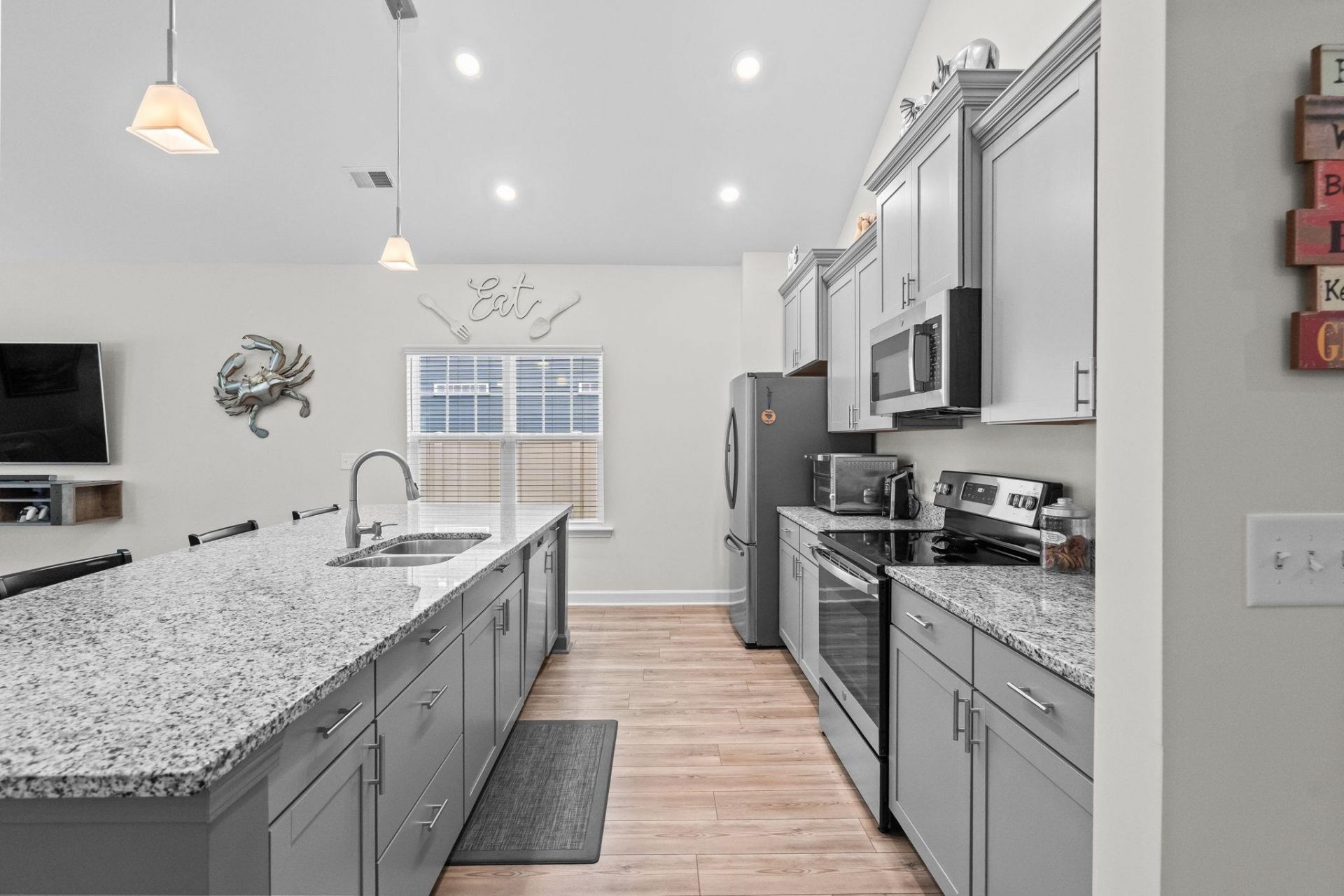 3051 Viceroy Loop Photo 14